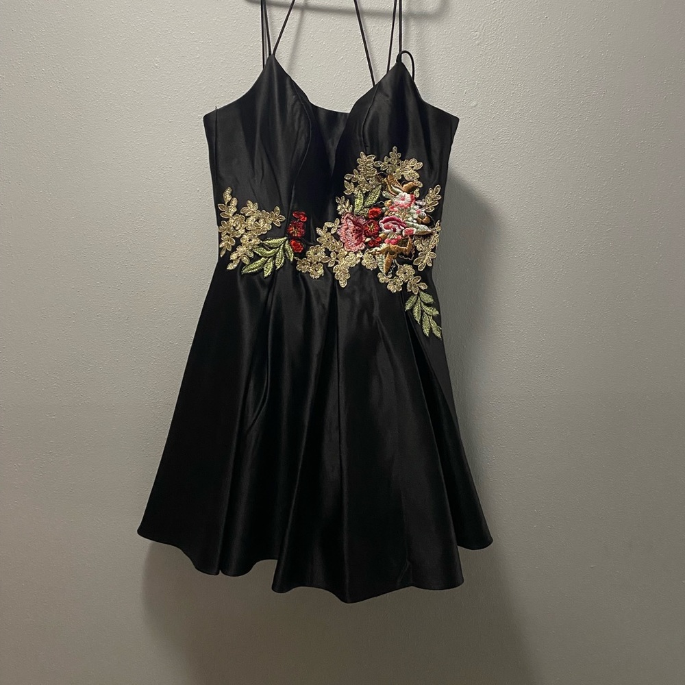 Beautiful Black with flower dress, great for Homecoming, Prom or any occasion.